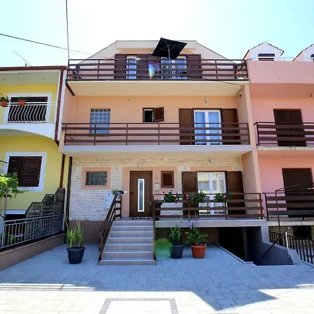 Mara Apartment